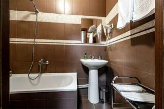 Гостиница Dream House Санкт-Петербург Комфорт 3х местн. 20м2-13