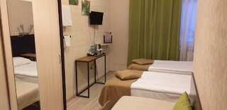 Гостиница Dream House Санкт-Петербург Бюджет 15м2 . Туалетная комната общая на 3 номера.-6